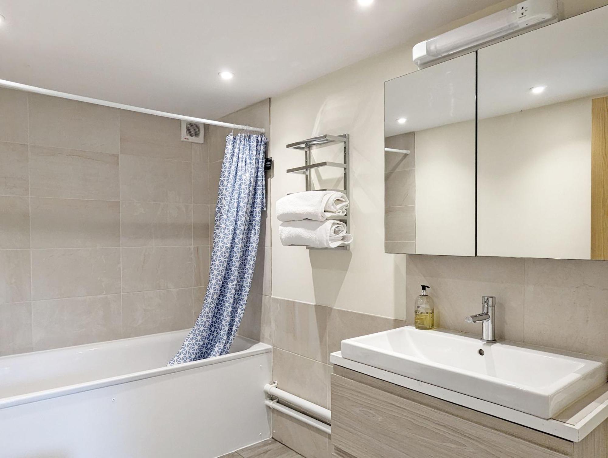 Holiday home Millside, *